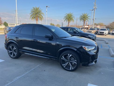 Used 2024 Audi Q3 2.0T Premium Plus image 3