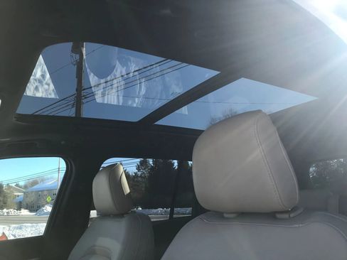 Used 2023 Jeep Grand Cherokee Sport Utility 4D image 35