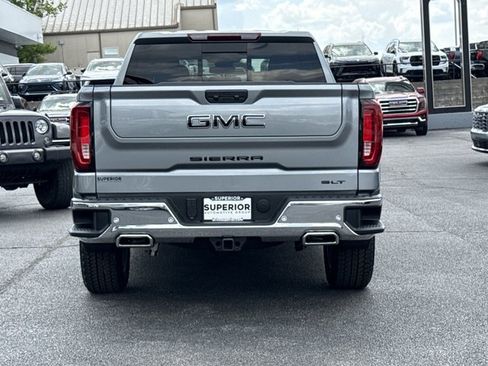 New 2026 GMC Sierra 1500 SLT image 4