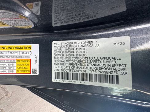 Used 2025 Honda Accord SE image 19