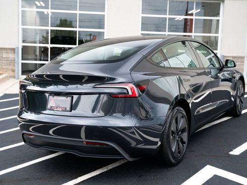Used 2026 Tesla Model 3 RWD image 9