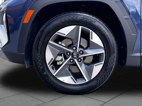 Used 2025 Hyundai Tucson SEL FWD image 11