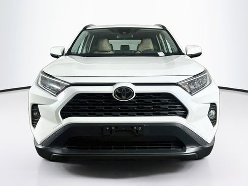 Used 2019 Toyota RAV4 XLE Premium w/ All Weather Liner Package AWD/4WD image 2