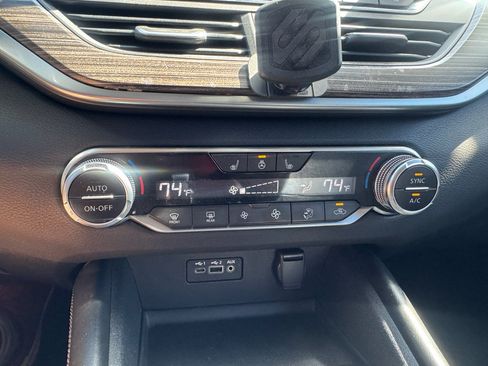 Used 2019 Nissan Altima 2.5 SL FWD image 19