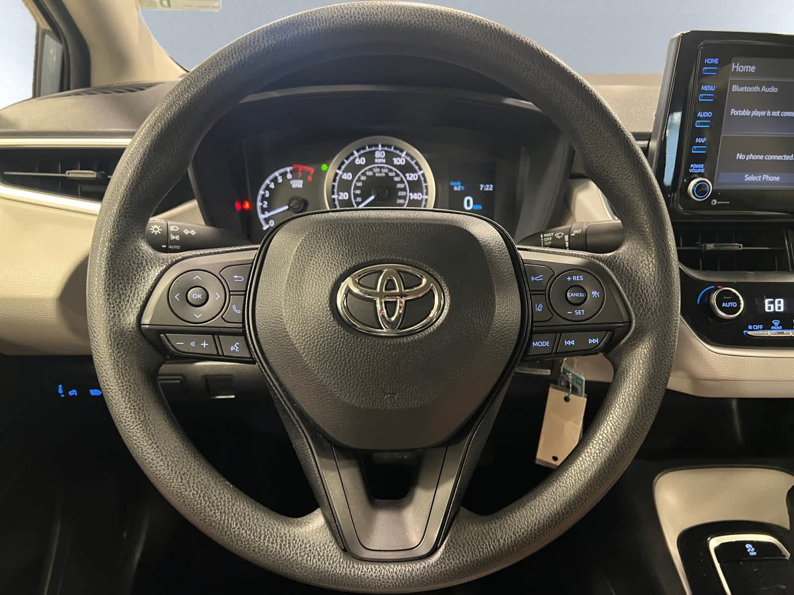 Used 2022 Toyota Corolla LE FWD image 17