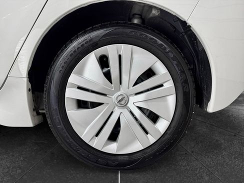 Used 2018 Nissan Leaf S image 27