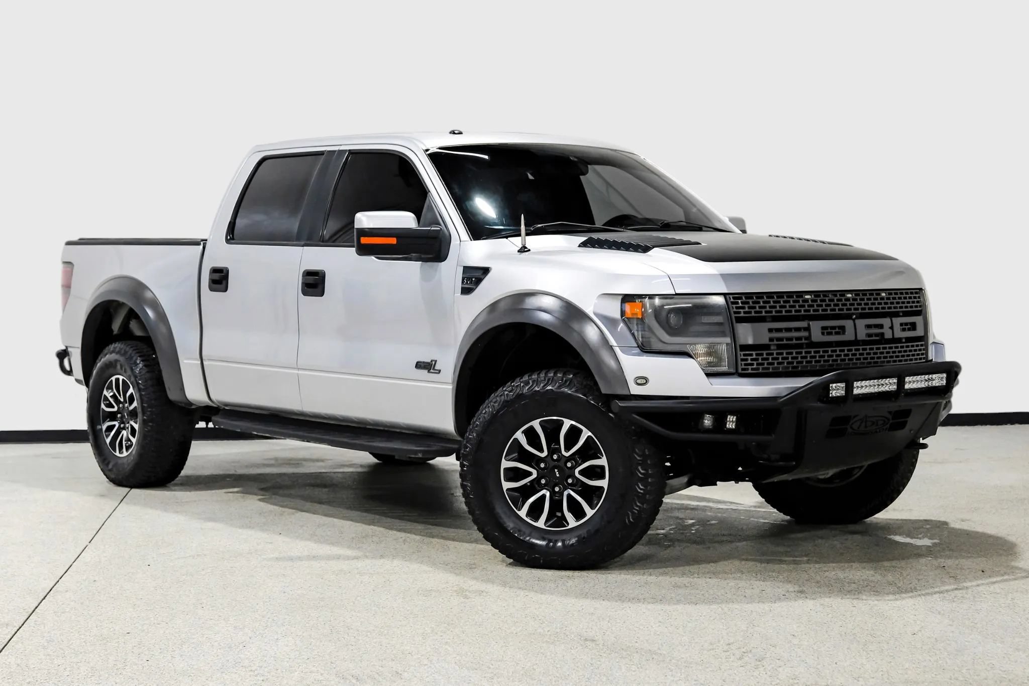Used 2014 Ford F150 Raptor w/ Equipment Group 801A Luxury AWD/4WD image 4