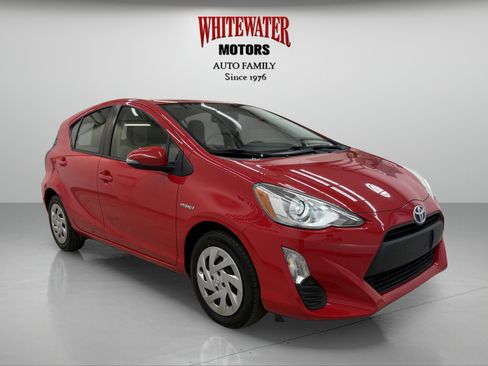 Used 2016 Toyota Prius C One image 5