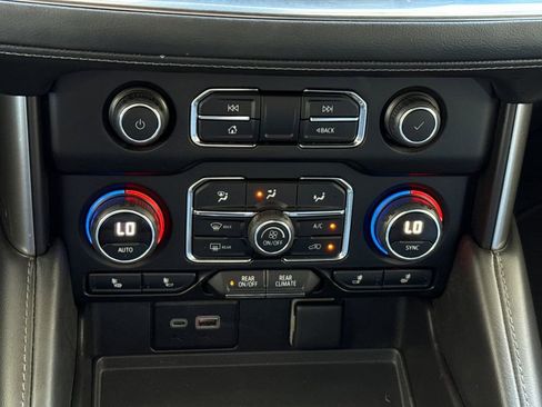 Used 2024 Chevrolet Tahoe LT image 32