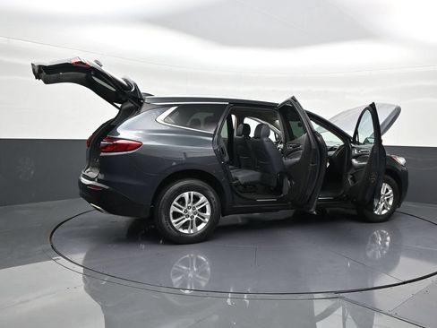 Used 2020 Buick Enclave Essence FWD image 33
