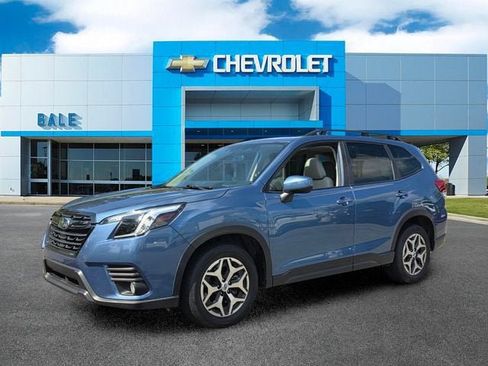 Used 2023 Subaru Forester Premium AWD/4WD image 7