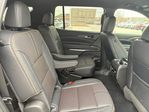 New 2026 Chevrolet Traverse High Country image 15