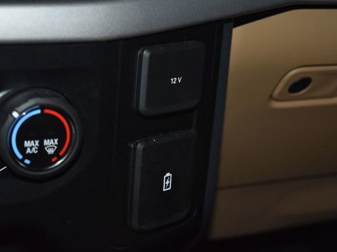 Used 2023 Ford F150 XLT image 14