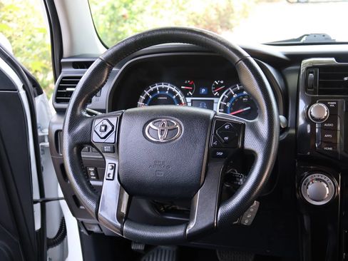 Used 2017 Toyota 4Runner TRD Off-Road Premium AWD/4WD image 33