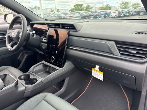 New 2026 GMC Terrain AT4 AWD/4WD image 40