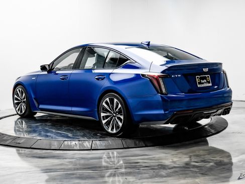 Used 2022 Cadillac CT5 V Blackwing image 8