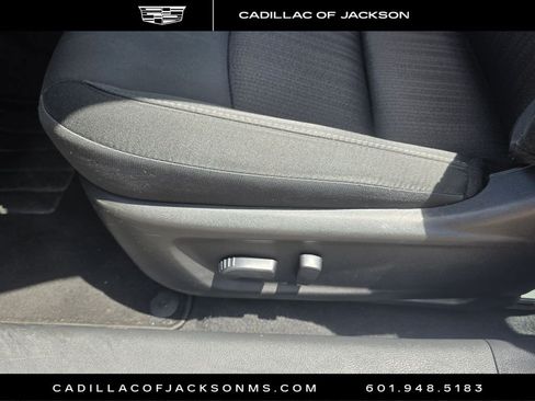 Used 2025 Nissan Altima 2.5 SV FWD image 21