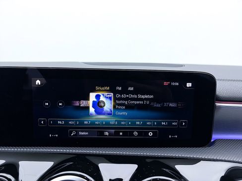 Used 2023 Mercedes-Benz CLA 250 w/ Premium Package image 20