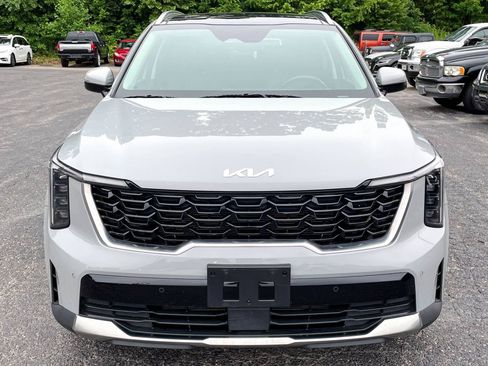 Used 2024 Kia Sorento S w/ Panoramic Sunroof Package AWD/4WD image 7