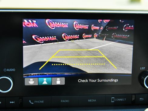 Used 2023 Honda Accord LX image 18