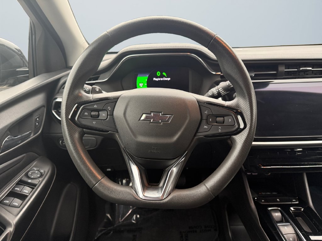 Used 2023 Chevrolet Bolt EUV LT FWD image 12