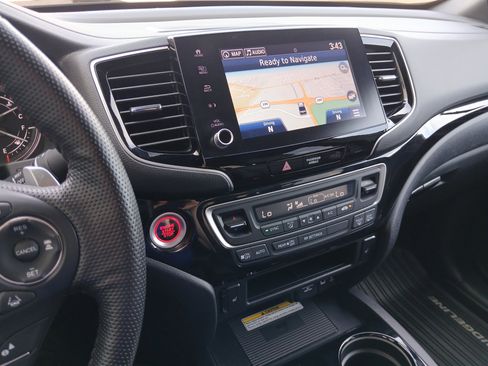 Used 2023 Honda Ridgeline Black Edition image 18