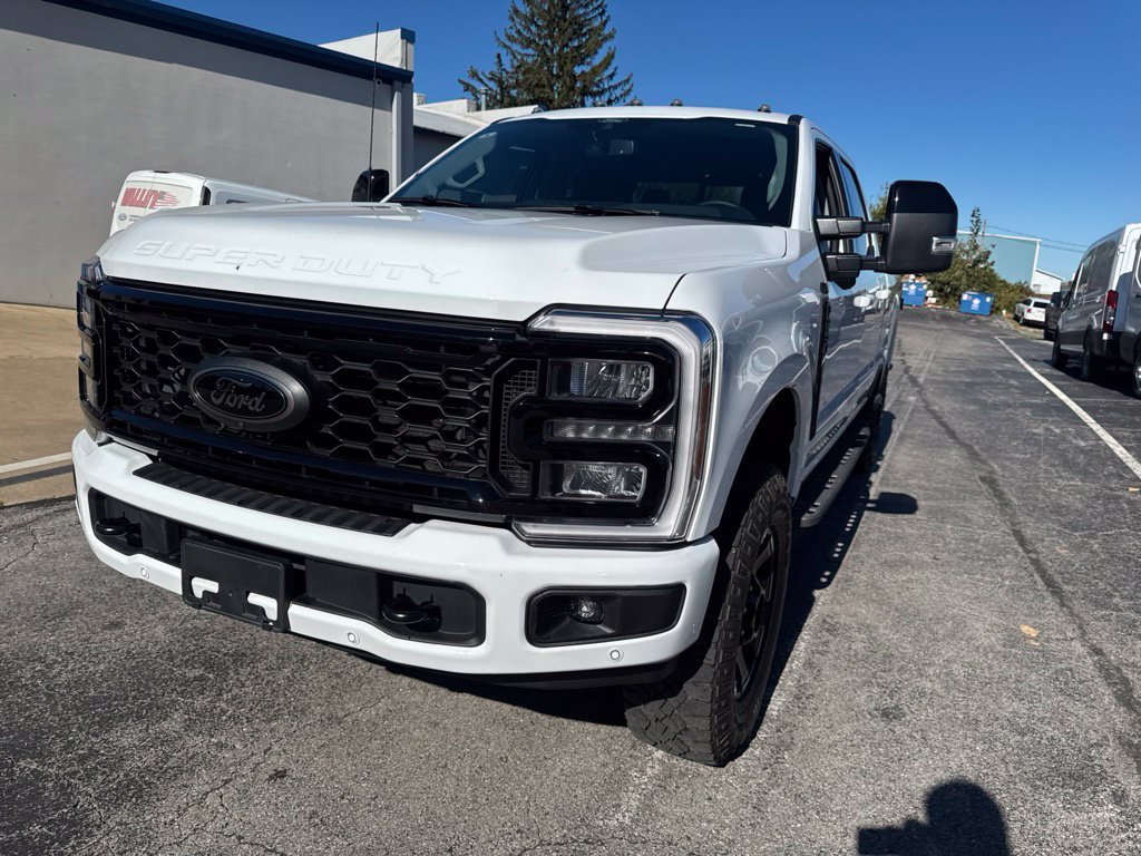 Certified 2025 Ford F250 4x4 Crew Cab Super Duty image 56