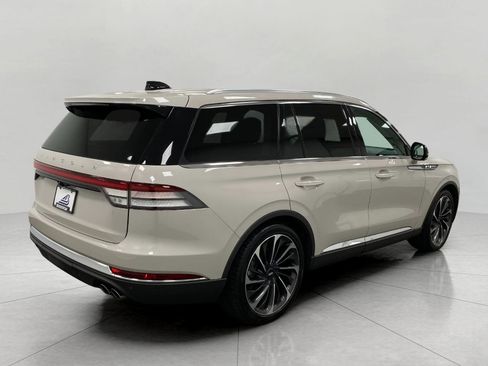 Used 2025 Lincoln Aviator Reserve w/ Equipment Group 201A AWD/4WD image 4