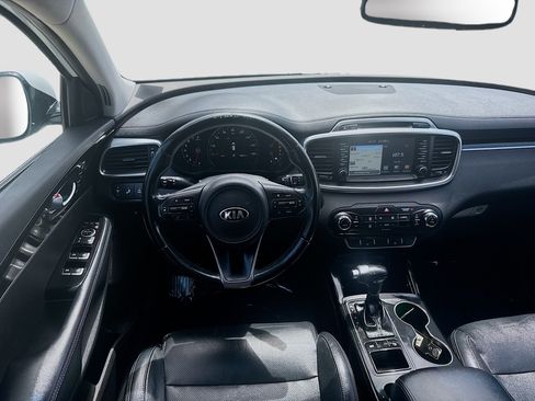 Used 2017 Kia Sorento SX FWD image 18
