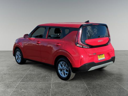 Used 2024 Kia Soul LX w/ Option Group 015 image 5