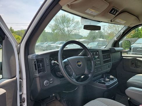 Used 2011 Chevrolet Express 3500 LT w/ LT Preferred Equipment Group image 9