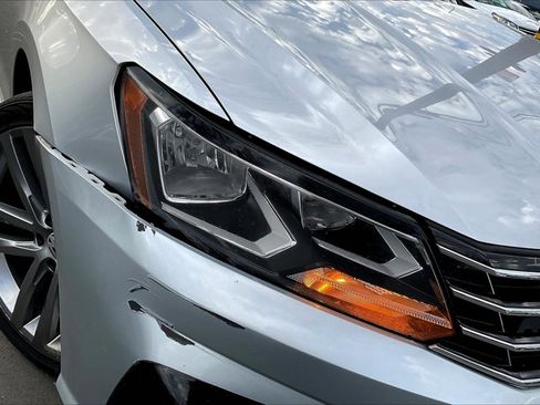 Used 2018 Volkswagen Passat 2.0T S image 29