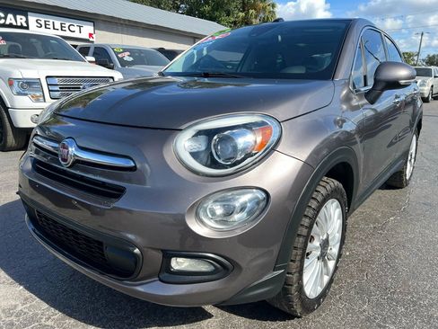 Used 2016 FIAT 500X Lounge image 2