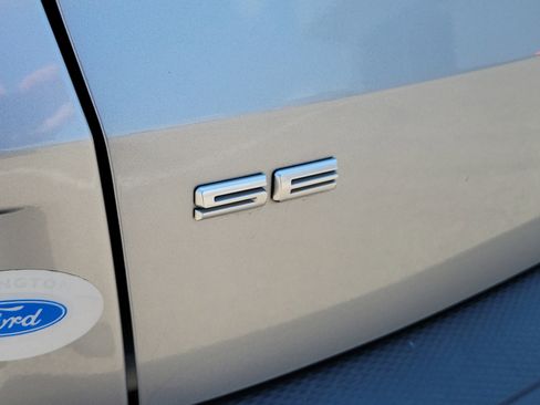 Used 2022 Ford Escape SE w/ Convenience Package FWD image 6