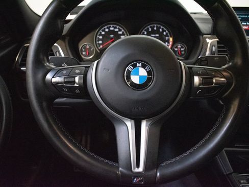 Used 2018 BMW M3 RWD image 12