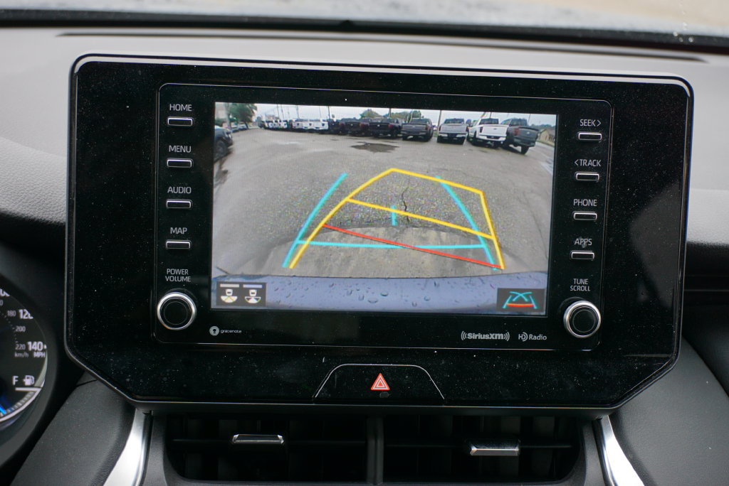 Used 2022 Toyota Venza XLE AWD/4WD image 21