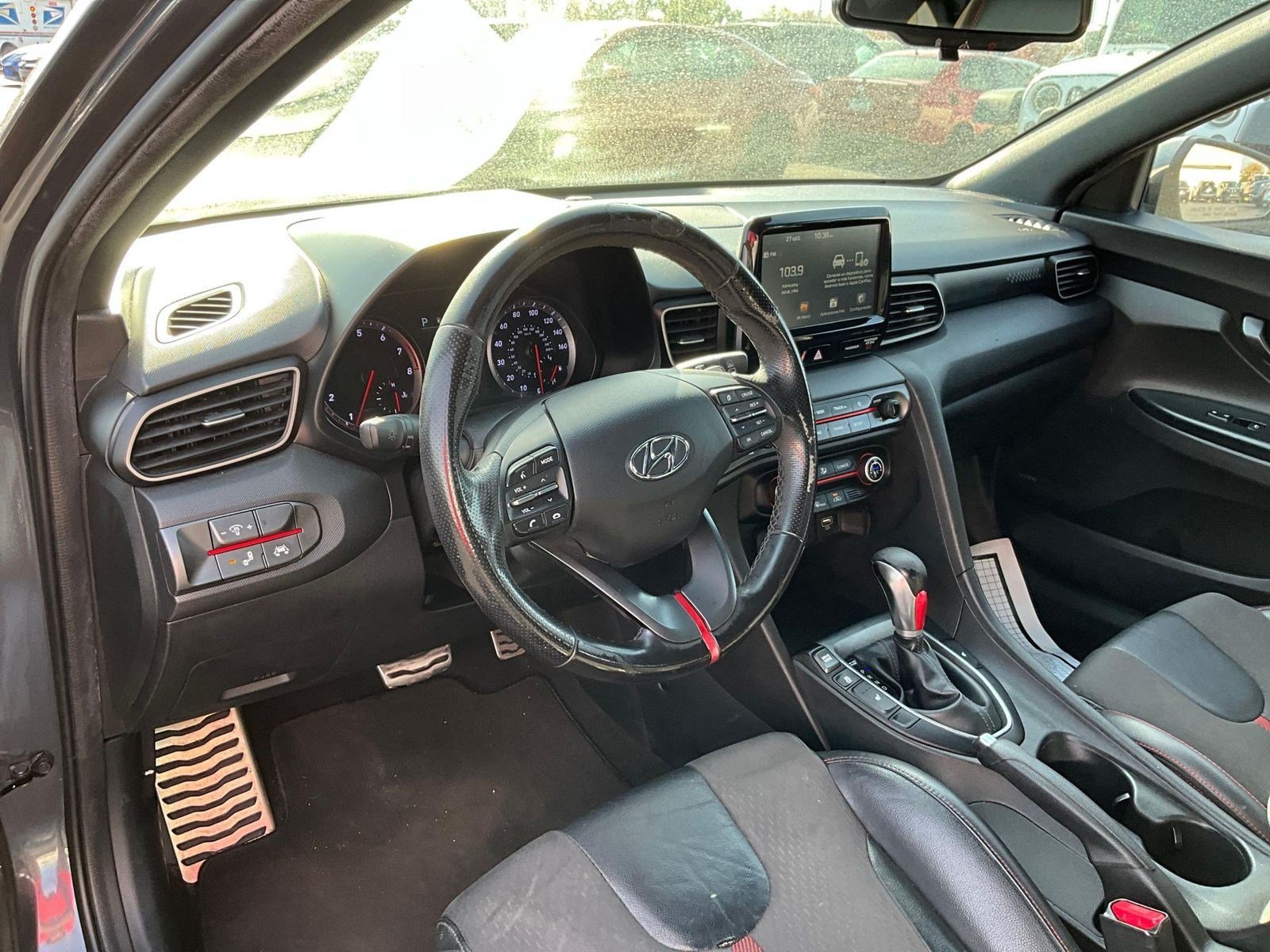 Used 2019 Hyundai Veloster Turbo FWD image 16