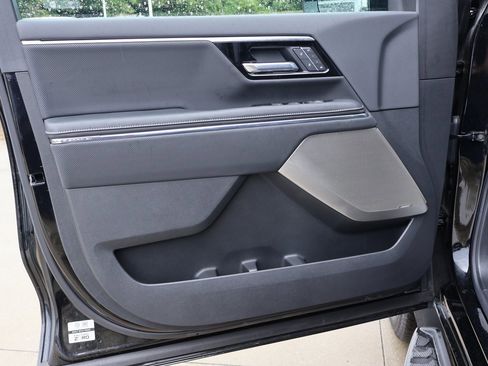 New 2025 GMC Sierra EV Denali image 12