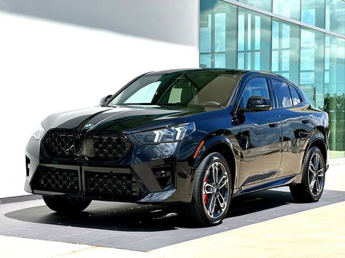 New 2026 BMW X2 xDrive28i w/ Technology Package AWD/4WD image 9