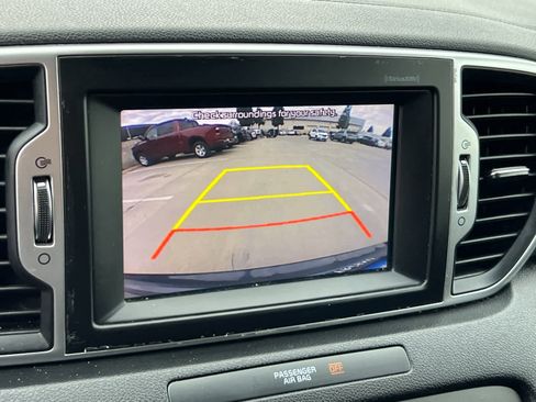 Used 2019 Kia Sportage LX w/ LX Popular Package image 19