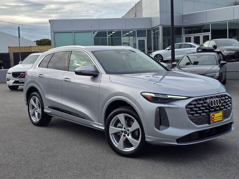 New 2026 Audi Q5 Premium Plus AWD/4WD image 1
