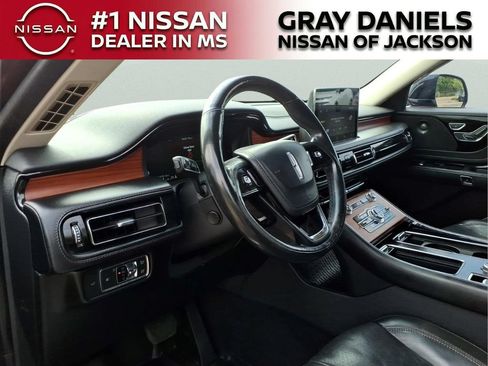 Used 2020 Lincoln Aviator Reserve w/ Equipment Group 201A AWD/4WD image 11