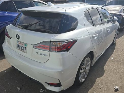 Used 2015 Lexus CT 200h FWD image 2