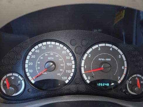 Used 2004 MAZDA B-Series Pickup 4x4 Cab Plus B4000 w/ Convenience Pkg image 2