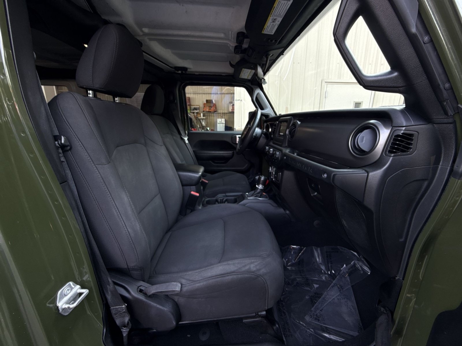 Used 2023 Jeep Wrangler Unlimited Sport AWD/4WD image 24