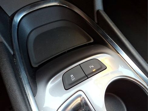Used 2025 Chevrolet Malibu LT FWD image 22