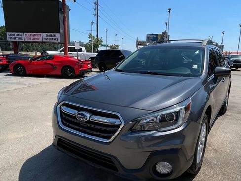 Used 2019 Subaru Outback 2.5i Premium w/ Popular Package #2 image 4
