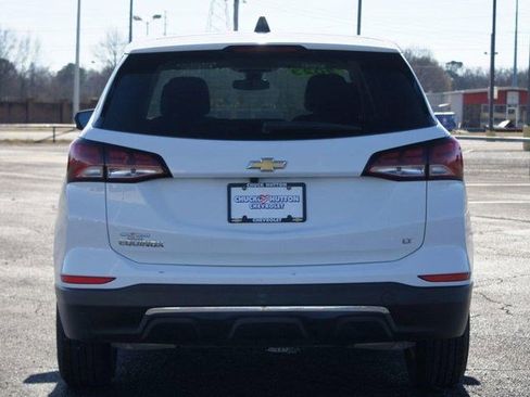Used 2023 Chevrolet Equinox LT image 3