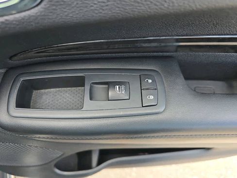 Used 2014 Dodge Durango Limited w/ Nav & Power Liftgate Group RWD image 30
