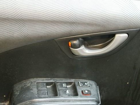 Used 2010 Honda Fit image 10